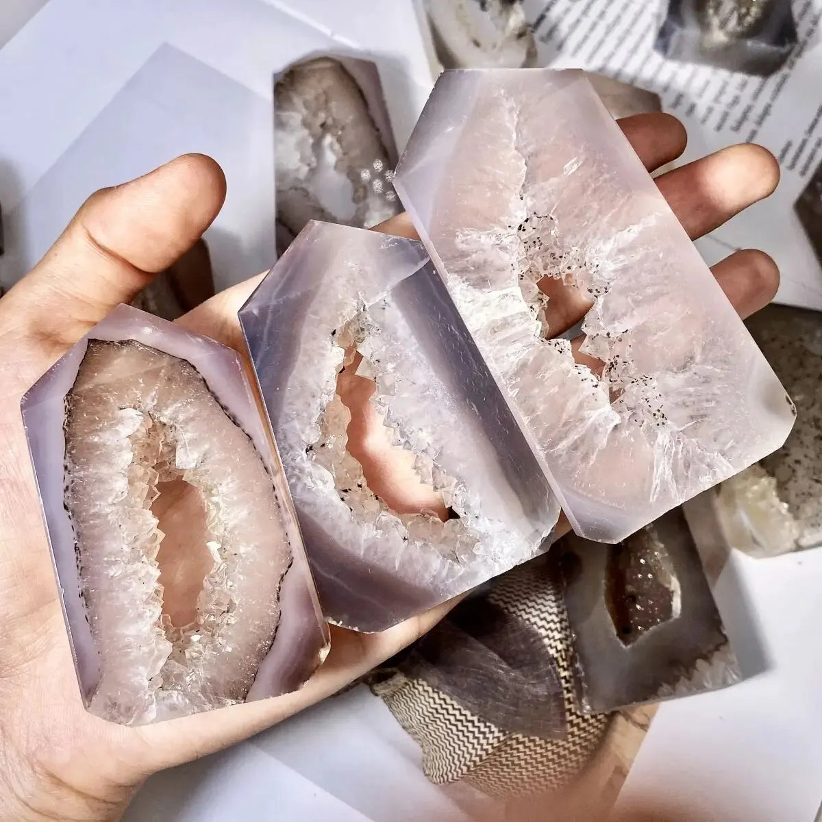 Luxury Natural Geode Agate Crystal Point – Unique Gemstone Décor & Jewelry Gift