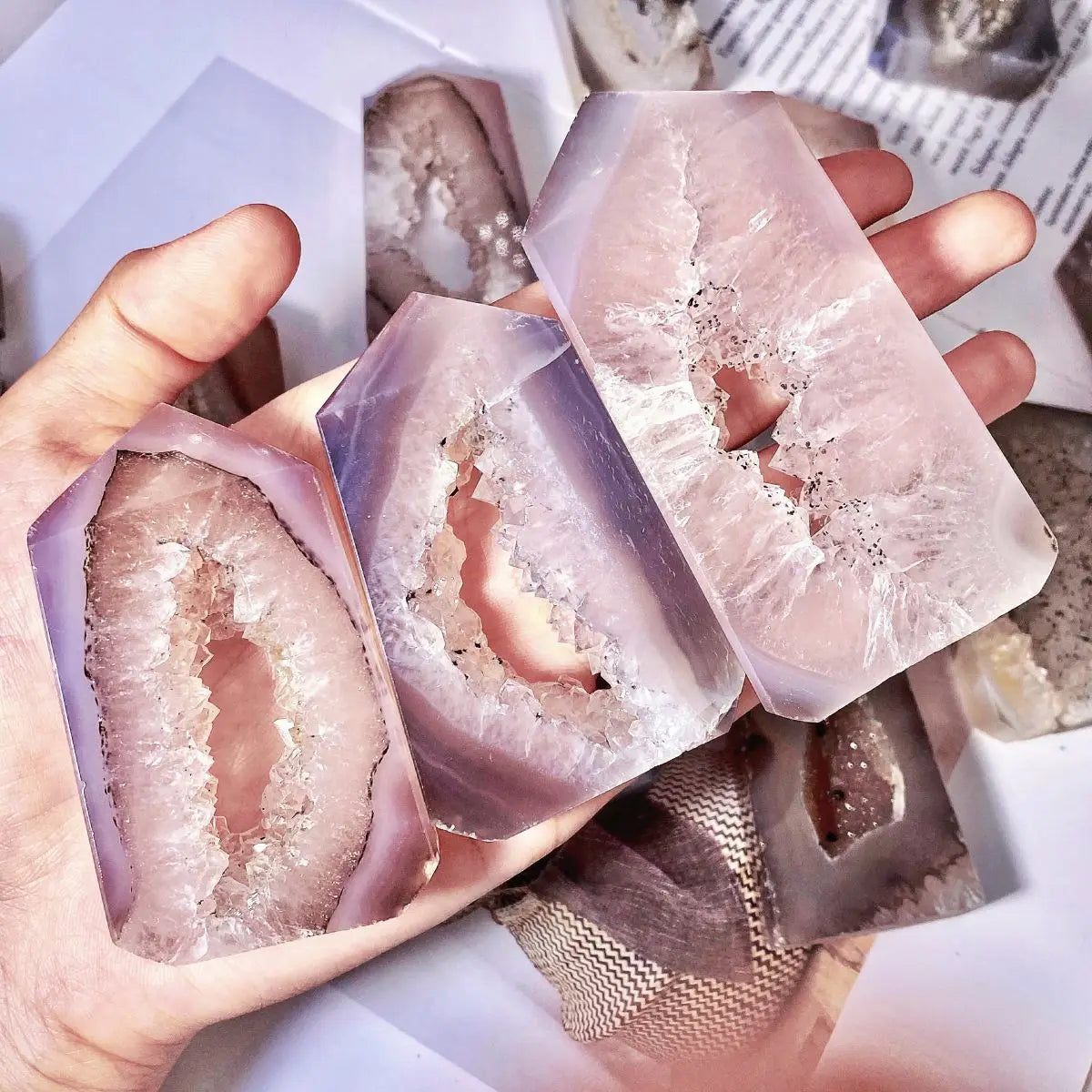 Luxury Natural Geode Agate Crystal Point – Unique Gemstone Décor & Jewelry Gift