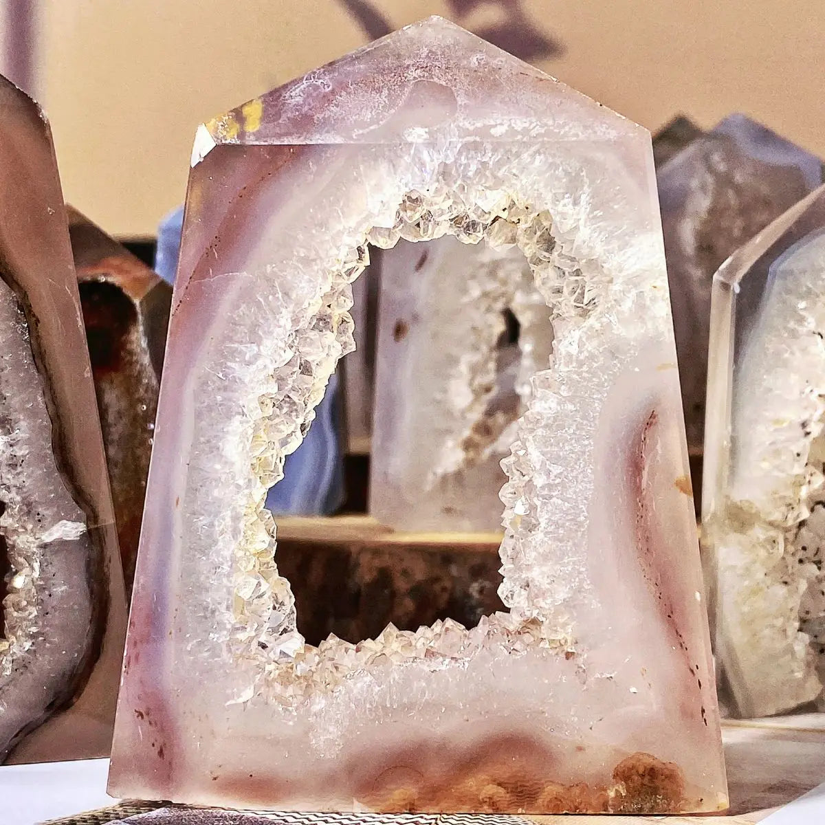 Luxury Natural Geode Agate Crystal Point – Unique Gemstone Décor & Jewelry Gift